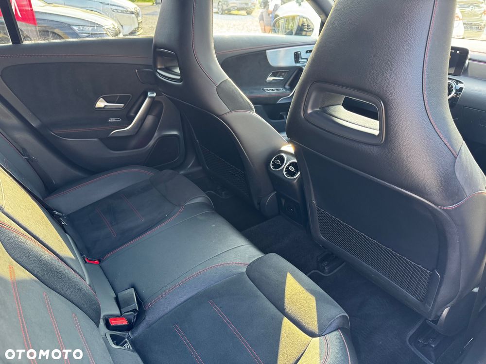 Mercedes-Benz CLA 200 d 8G-DCT AMG Line Advanced Plus - 28