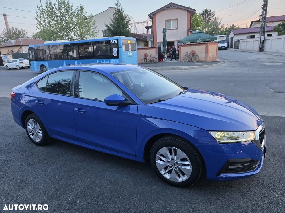 Skoda Octavia 2.0 TDI DSG Style - 1