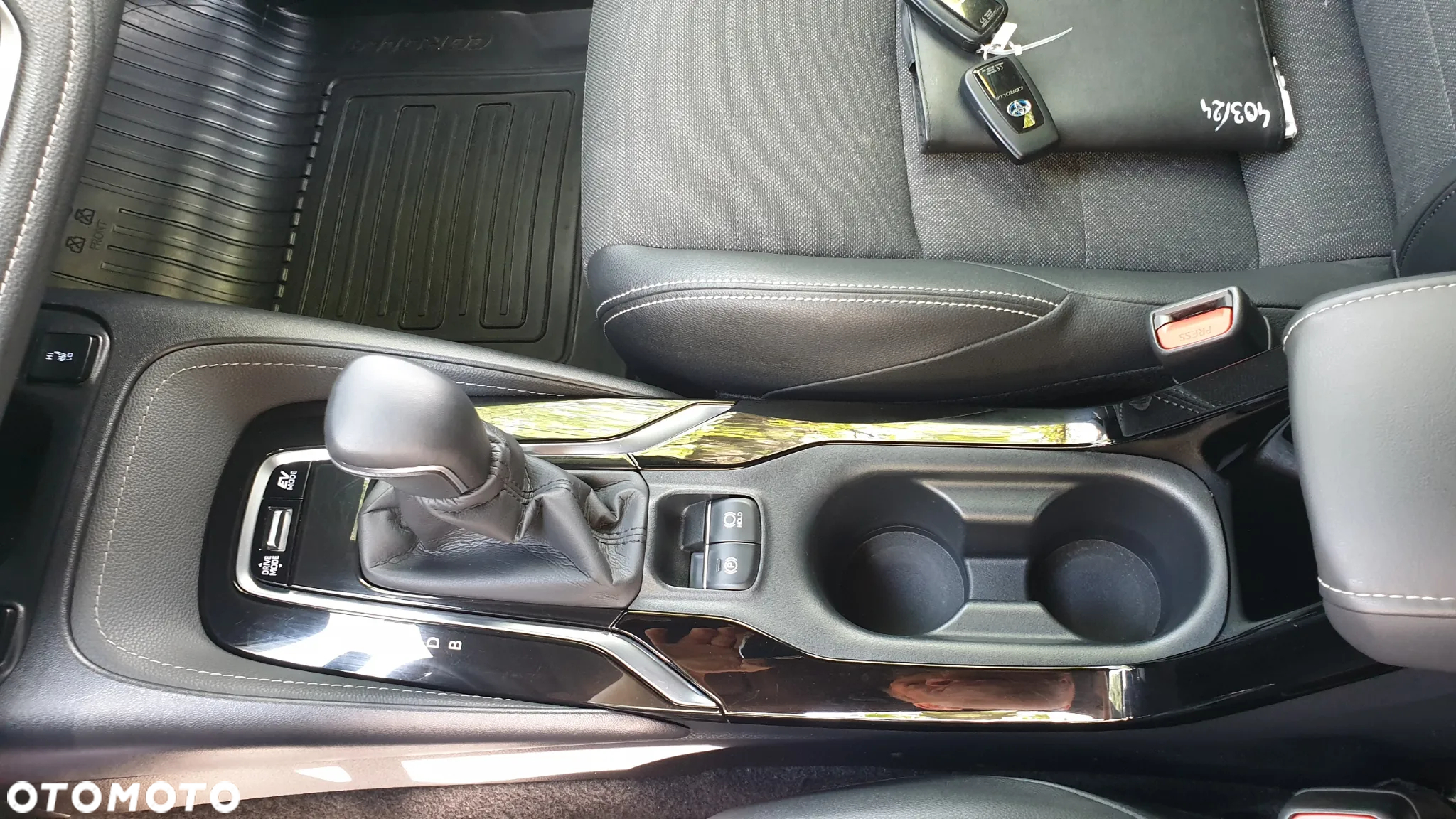 Toyota Corolla 1.8 Hybrid GPF Comfort - 19