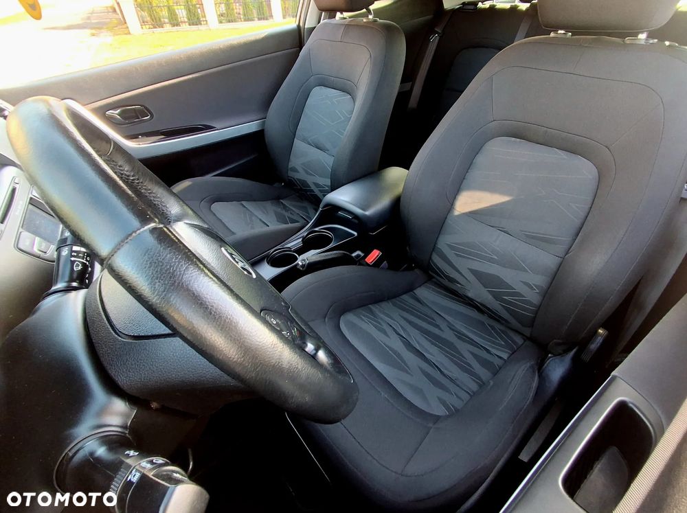 Kia ProCeed - 27
