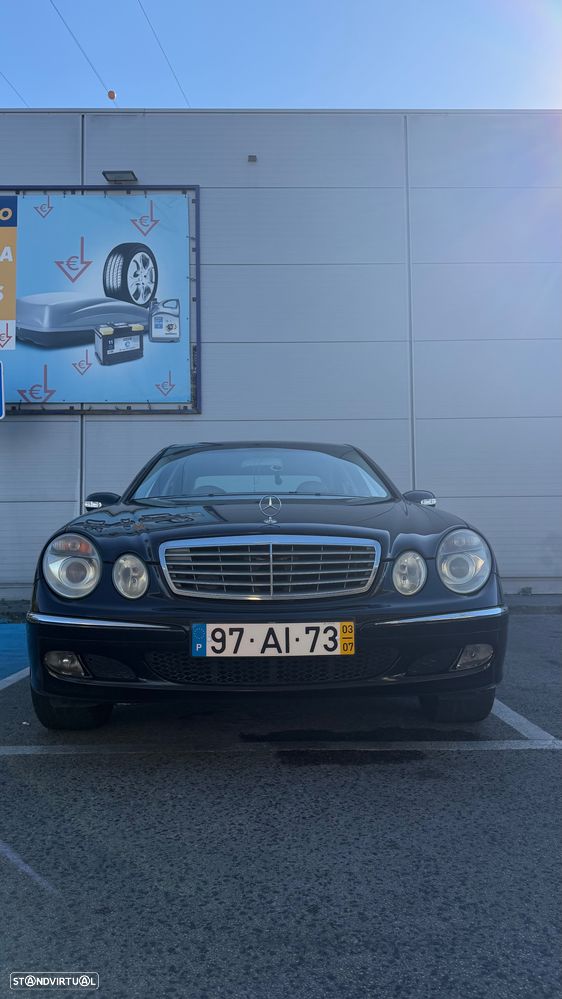 Mercedes-Benz E 220 CDI Auto Elegance - 2