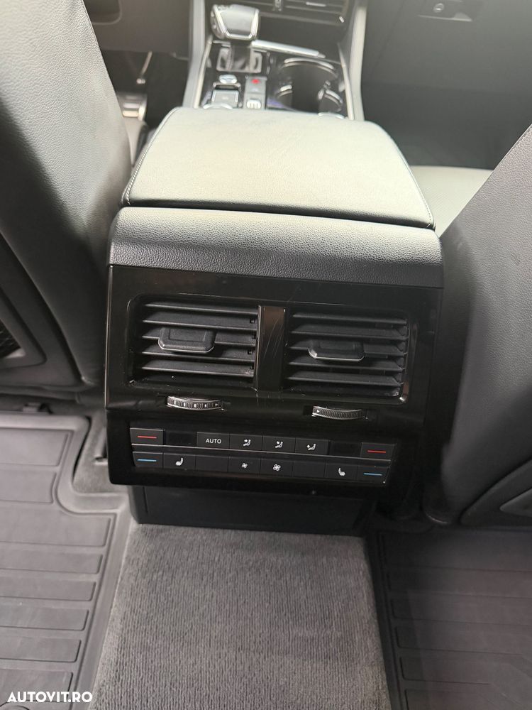 Volkswagen Touareg V6 TDI Edition 20 - 17