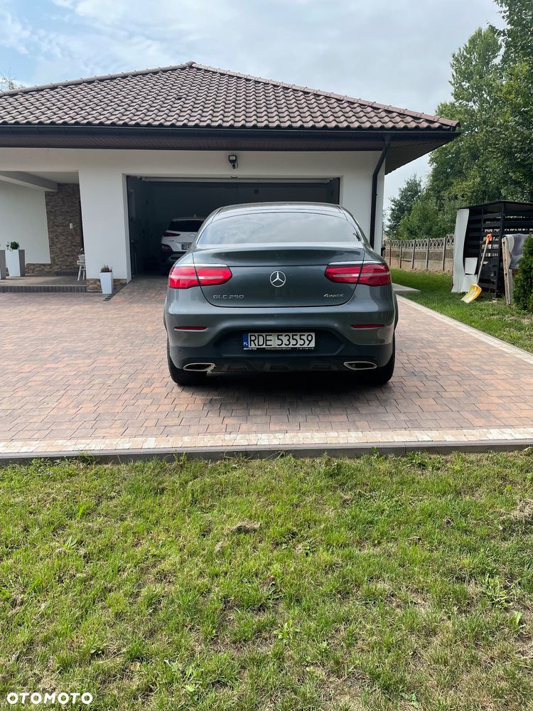 Mercedes-Benz GLC Coupe 250 4-Matic - 3
