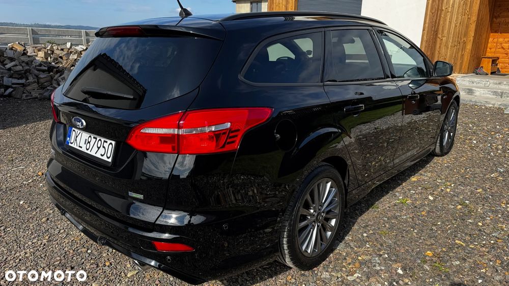 Ford Focus 1.5 EcoBoost ST-Line - 17