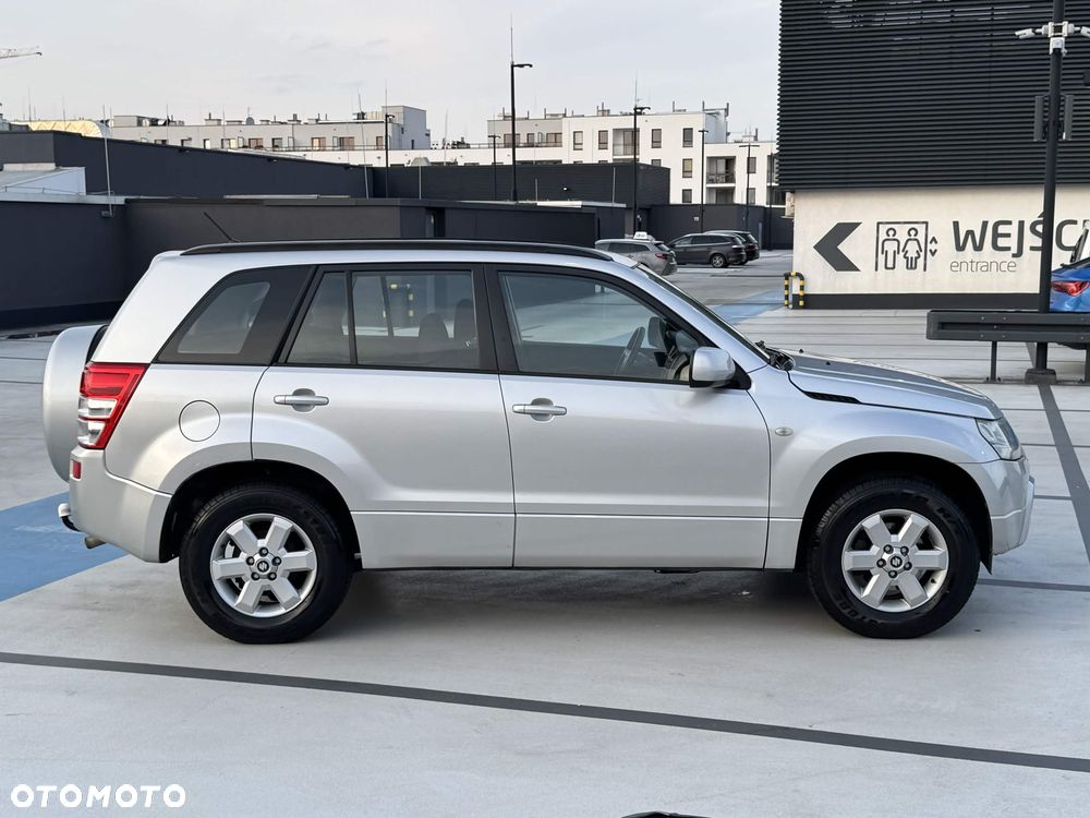 Suzuki Grand Vitara 2.0 Comfort - 13