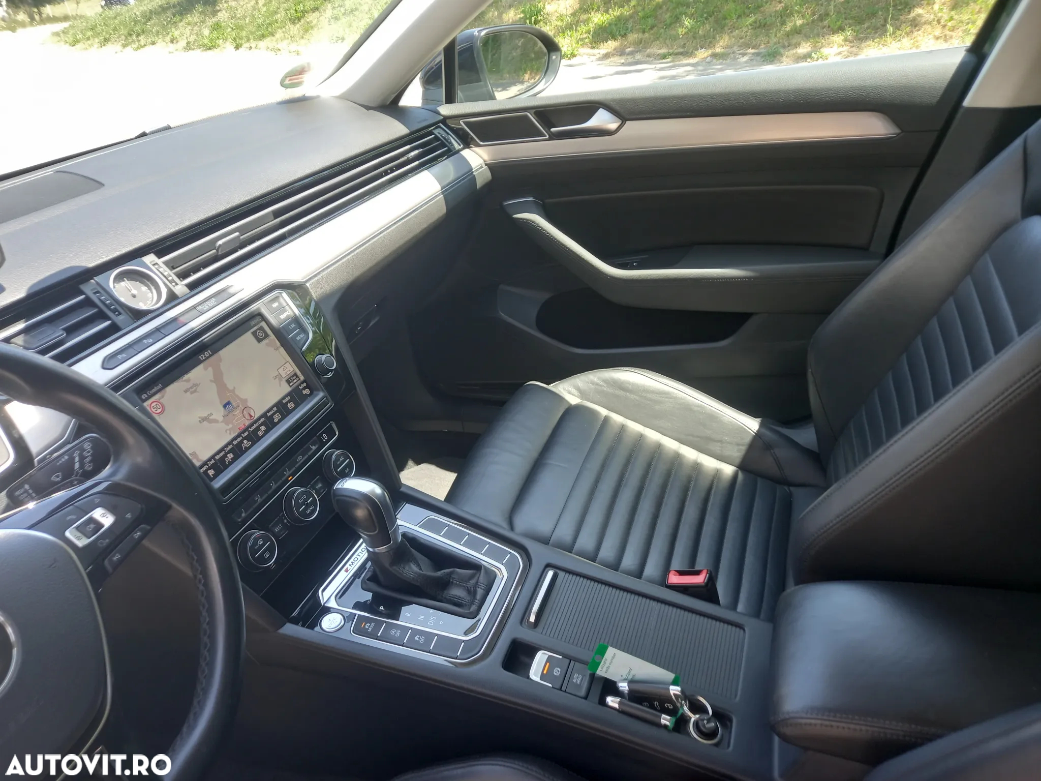 Volkswagen Passat Variant 2.0 TDI DSG 4Motion Highline - 15