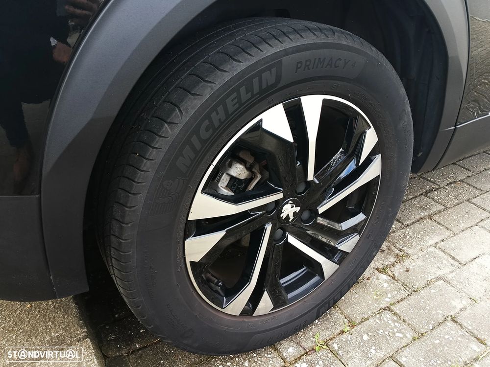 Peugeot 2008 1.2 PureTech Allure Pack - 5