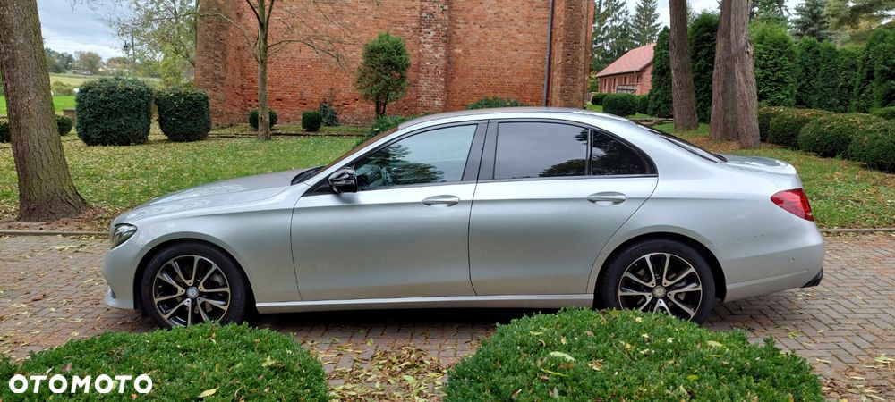 Mercedes-Benz Klasa E 220 d 9G-TRONIC - 7