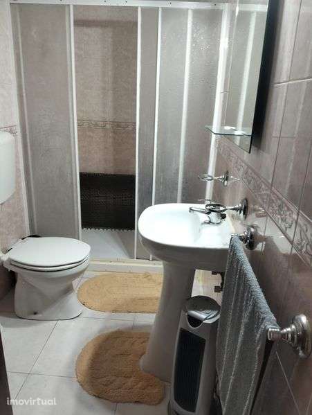 Arrenda-se T-1zona Alpiarça - Grande imagem: 3/6