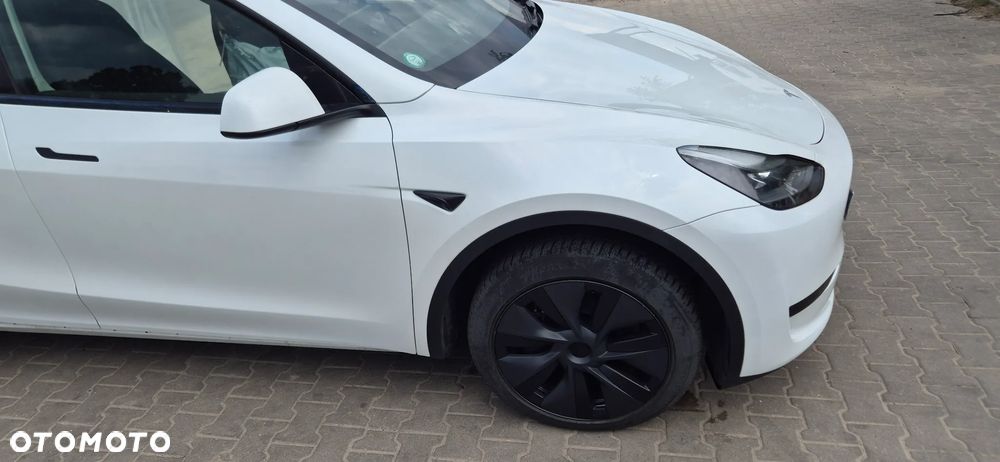 Tesla Model Y 62.5 Standard RWD - 5