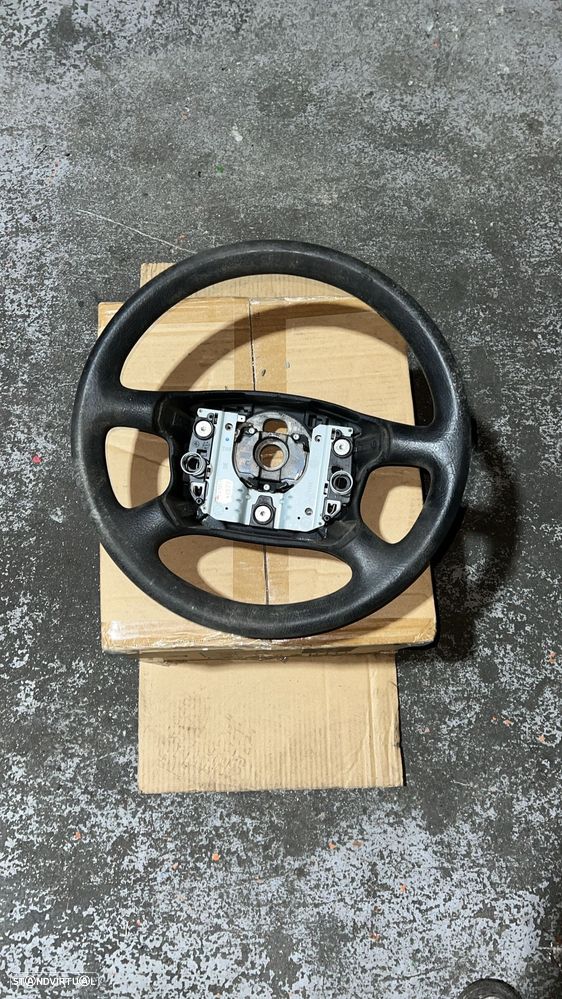 Volante VW Passat - 1