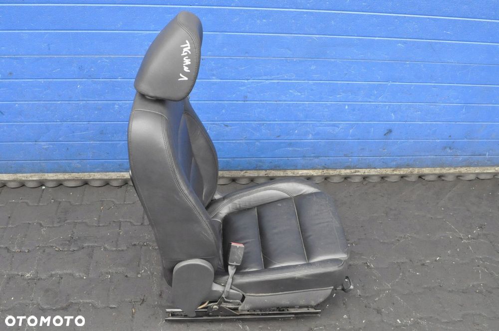 VOLKSWAGEN TIGUAN I FOTEL KIEROWCY SKÓRA - 7