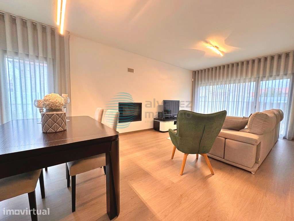 Excelente Moradia MOBILADA com um terreno com 416,00m2 - Grande imagem: 4/32