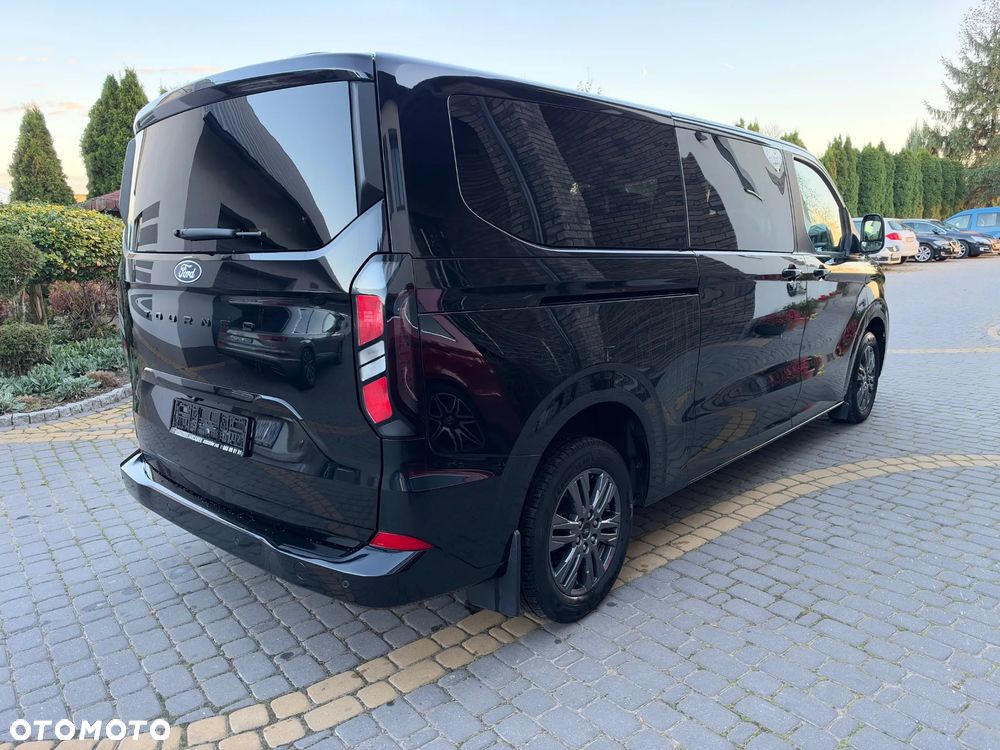 Ford Tourneo Custom L2H1 VA Autm Titanium - 4