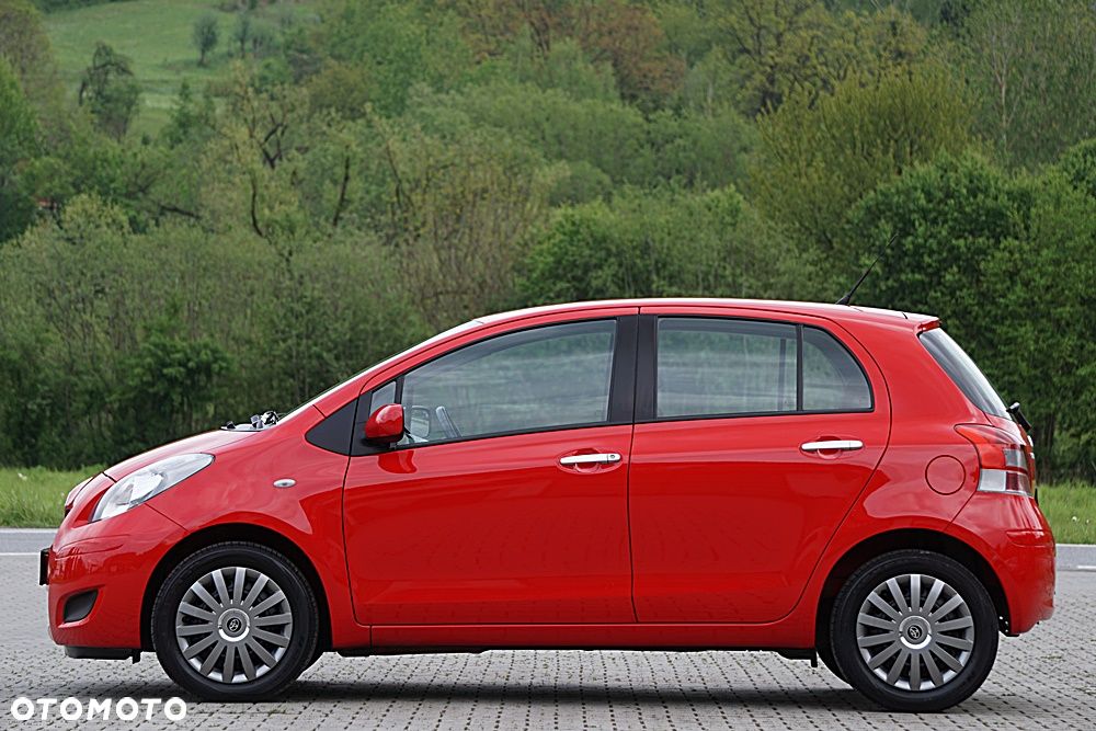 Toyota Yaris - 11