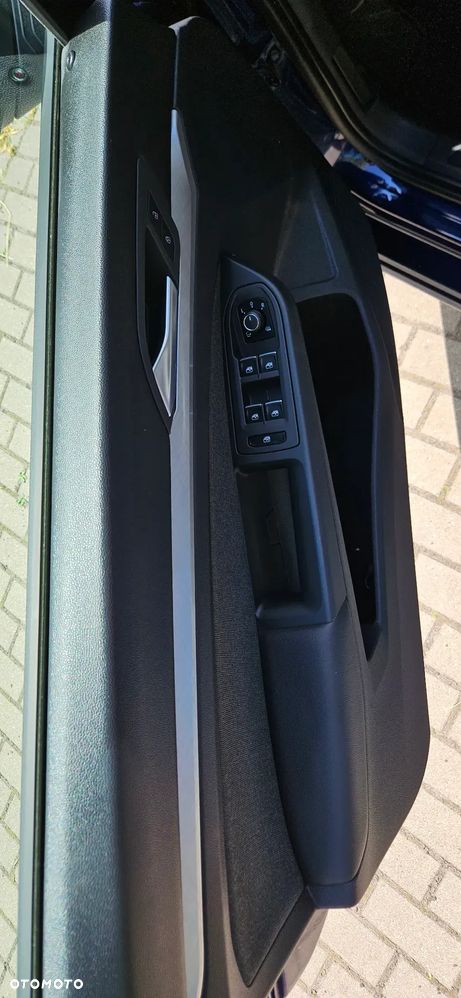 Volkswagen Golf 2.0 TDI Style - 17