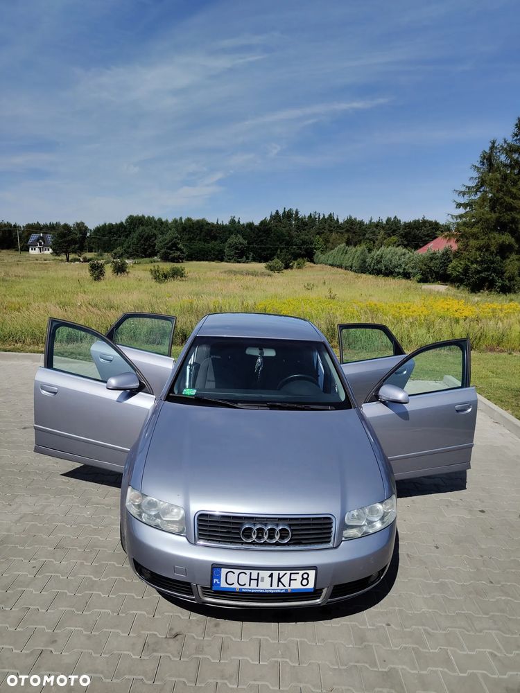 Audi A4 Limousine - 15