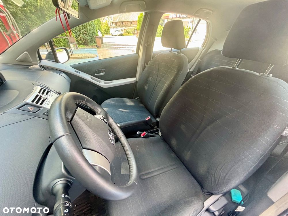 Toyota Yaris 1.3 Luna A/C - 7