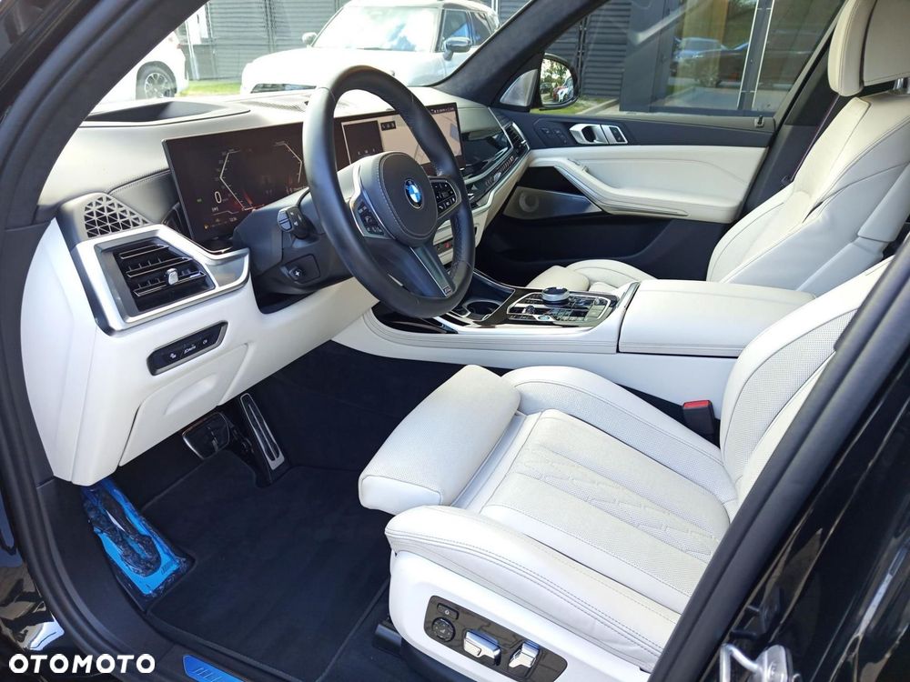 BMW X7 2024 photo 2