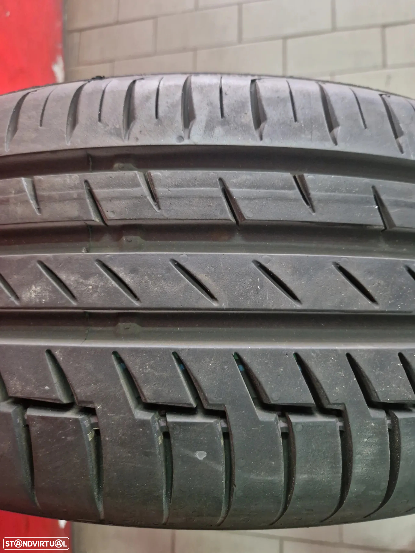 1 PNEU 205/50/17 CONTINENTAL PREMIUM CONTACT 6 89V 2022 COM 99% DE PISO - 2