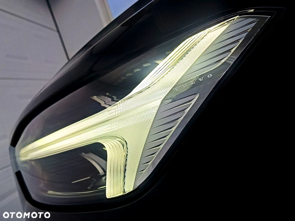 Volvo XC 60 B4 D AWD Geartronic Inscription - 34