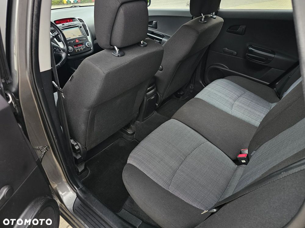 Kia Ceed 1.6 CRDi 115 Spirit - 12