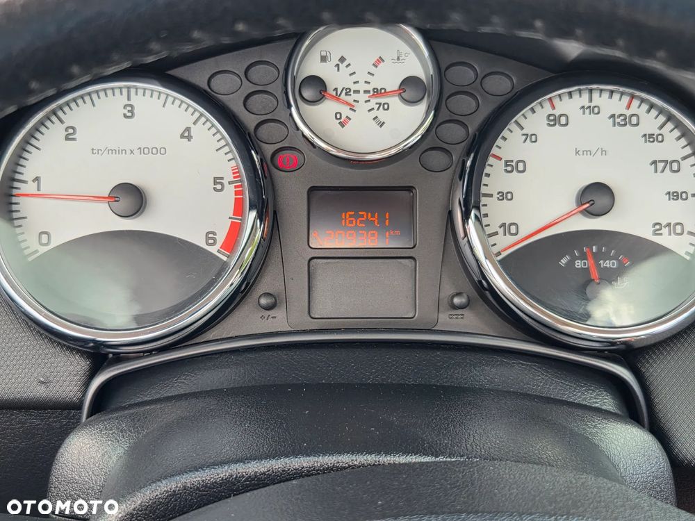 Peugeot 207 CC - 11