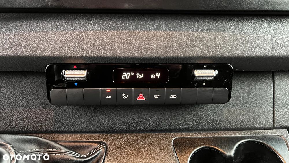 Mercedes-Benz Sprinter - 18