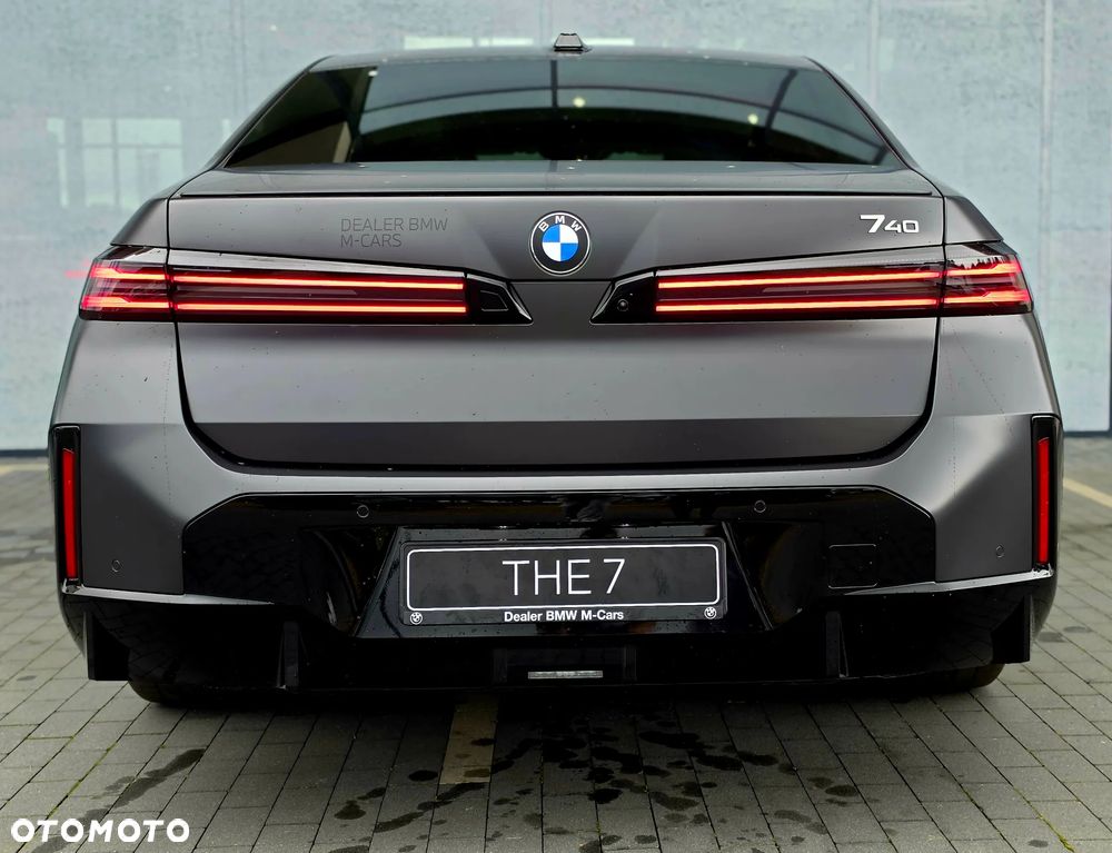 BMW Seria 7 740 xDrive - 5