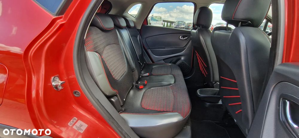 Renault Captur 1.2 TCe Helly Hansen EDC - 30