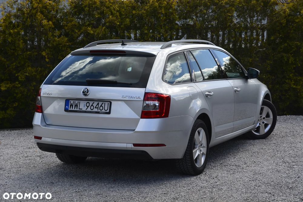 Skoda Octavia 2.0 TDI Ambition DSG - 14