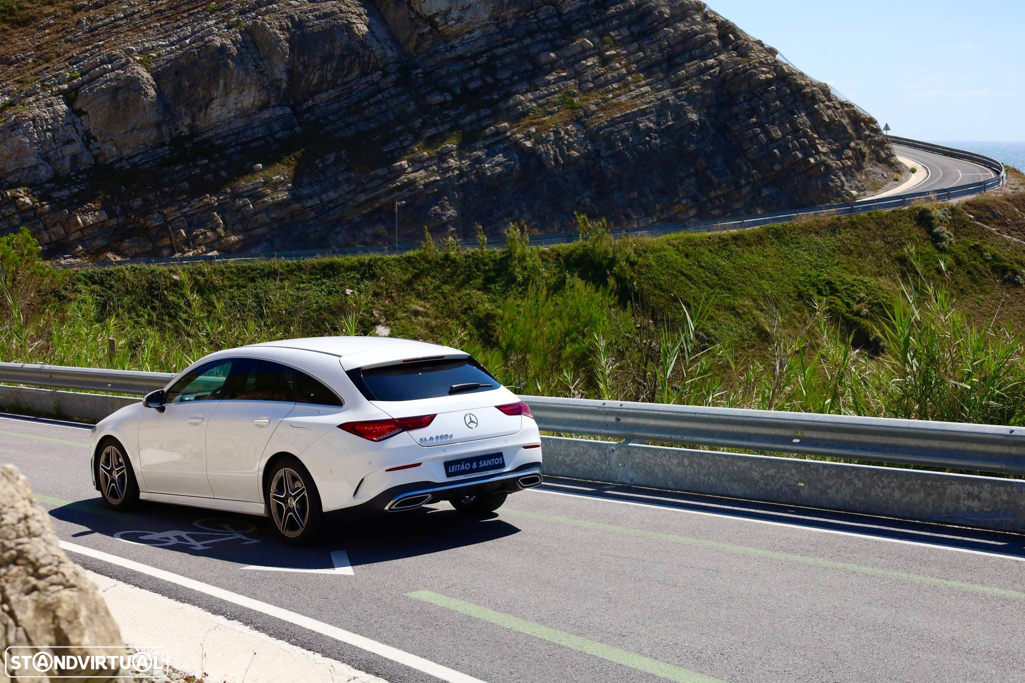 Mercedes-Benz CLA 220 d Shooting Brake AMG Line Aut. - 2