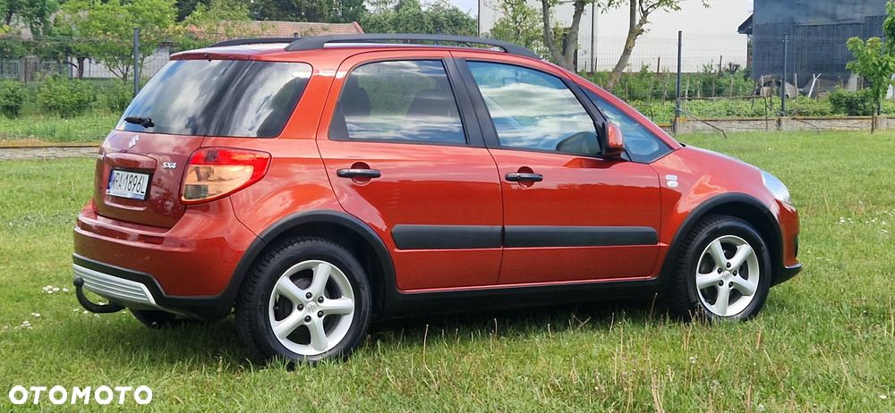 Suzuki SX4 1.6 VVT 4x2 Comfort - 4