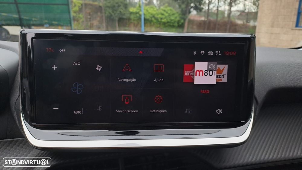 Peugeot 208 1.2 PureTech Allure - 17