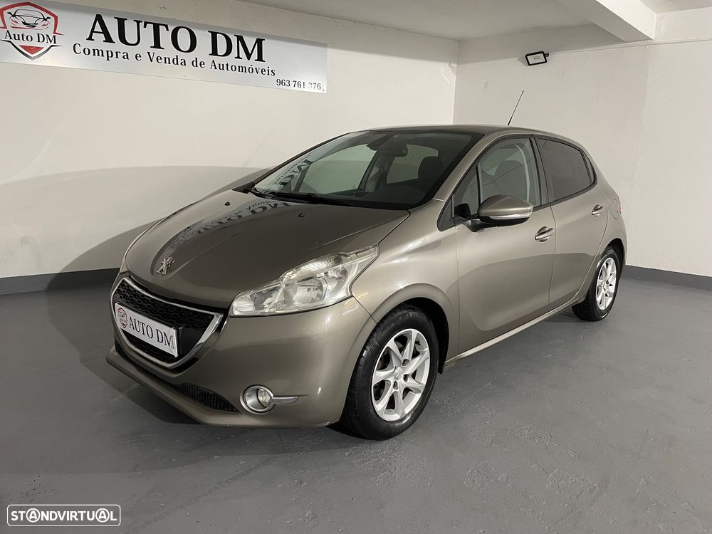 Peugeot 208 1.4 HDi - 1