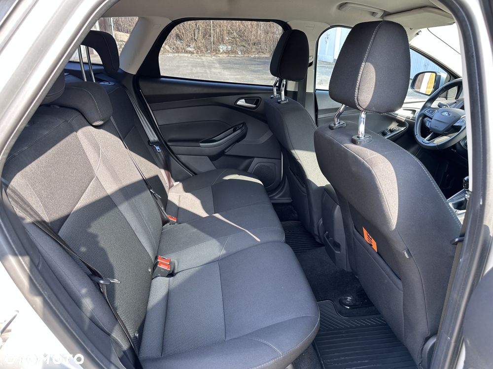 Ford Focus 1.5 TDCi Trend - 17