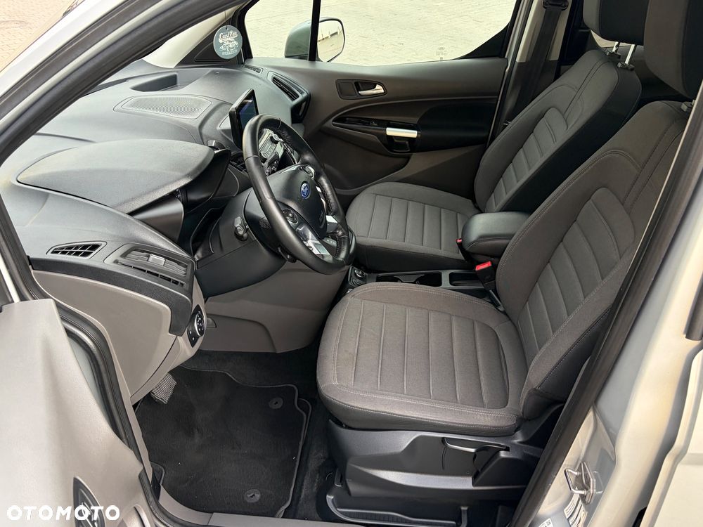 Ford Tourneo Connect Grand - 15