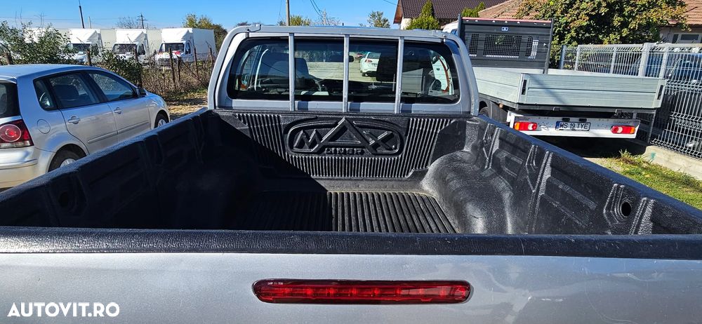 Toyota Hilux 4x4 Double Cab M/T Comfort - 10