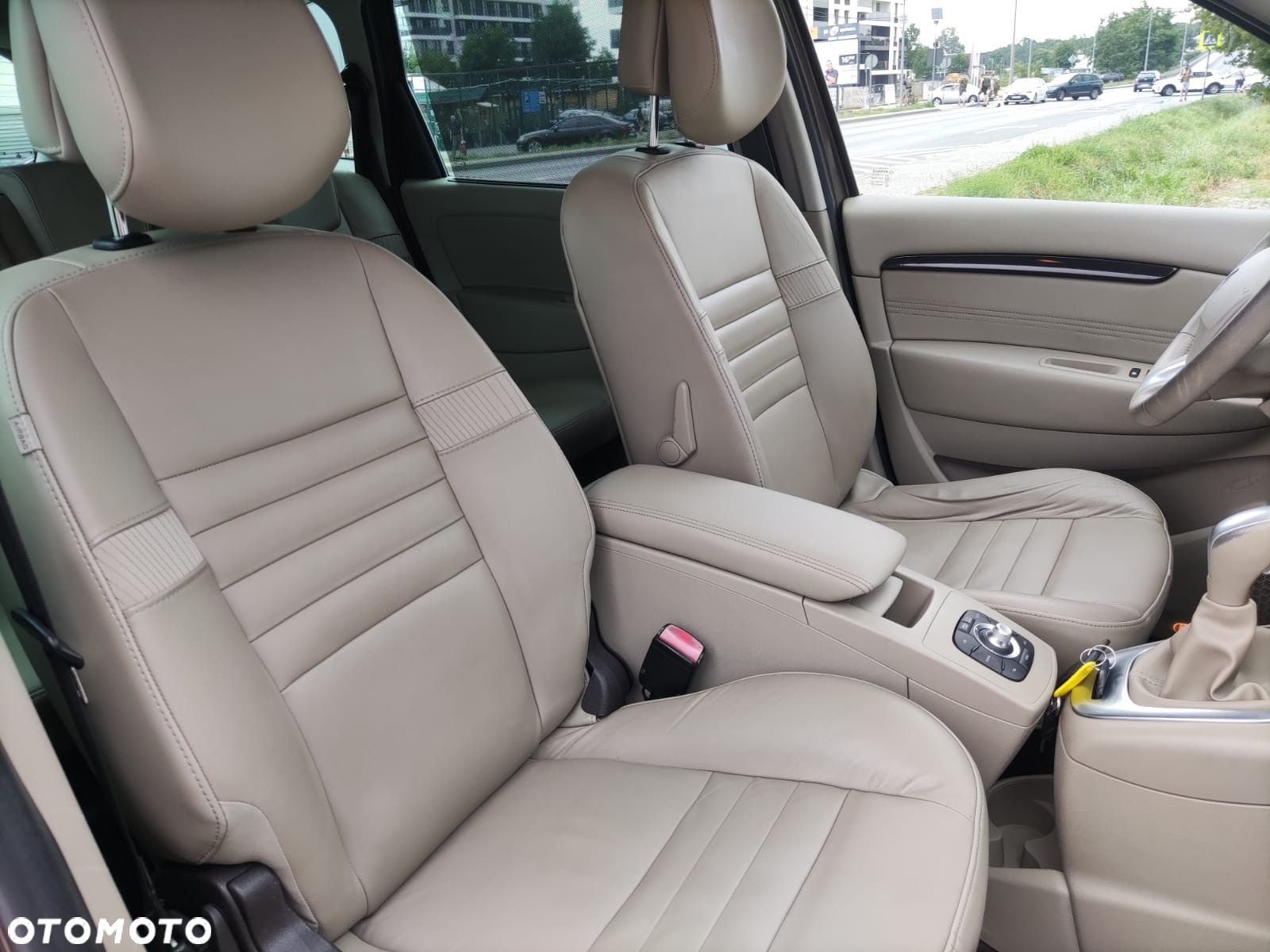 Renault Scenic 2.0 16V Bose Edition CVT - 14