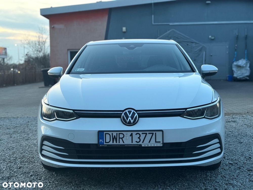 Volkswagen Golf 1.5 eTSI Life DSG - 10