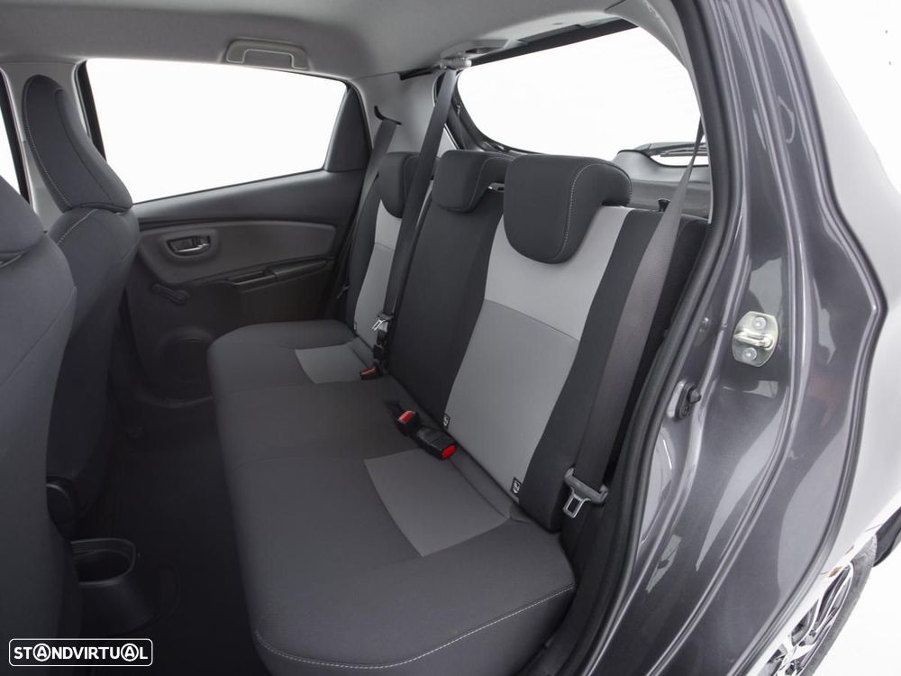 Toyota Yaris 1.0 VVT-i Comfort — fotografia 9