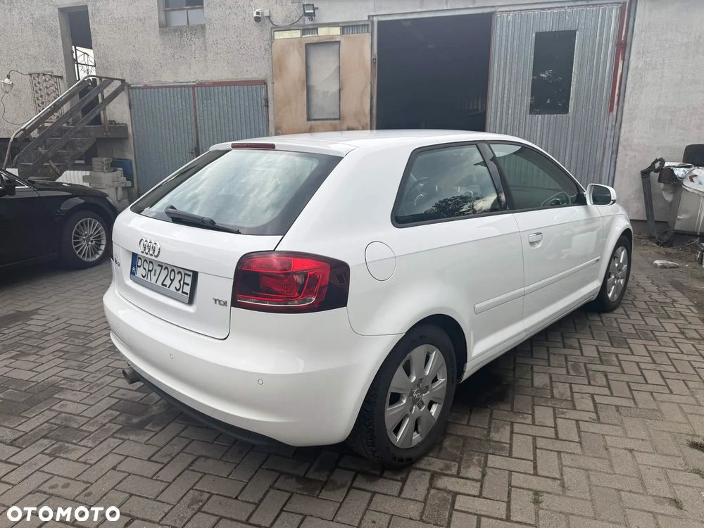 Audi A3 3-drzwiowe 1.6 TDI 99g DPF - 5