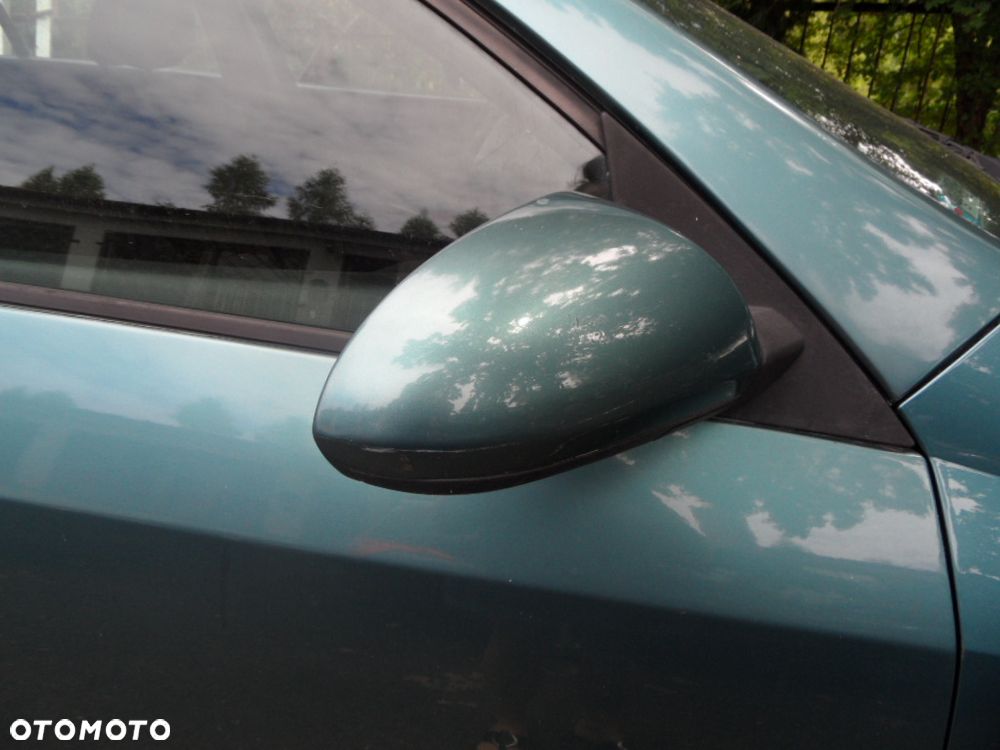 LUSTERKO PRAWE LEWE NISSAN PRIMERA P12 - 2