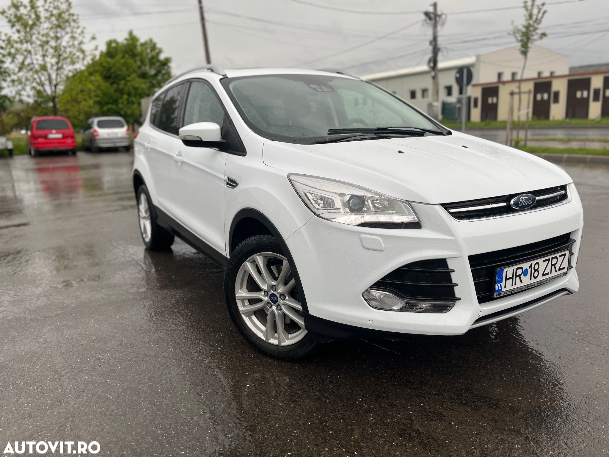 Ford Kuga - 2