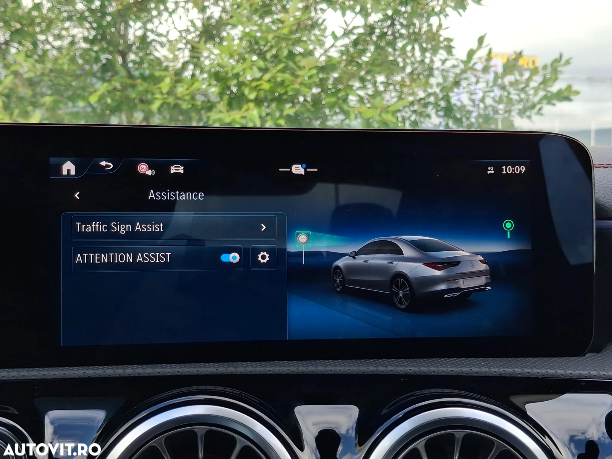 Mercedes-Benz CLA - 27