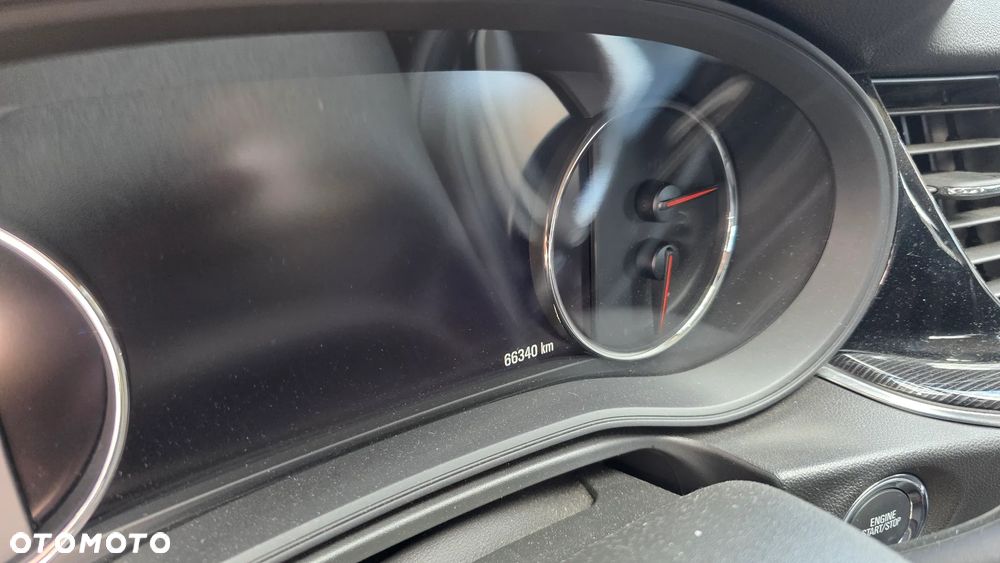 Opel Insignia 2.0 T 4x4 Elite S&S - 10