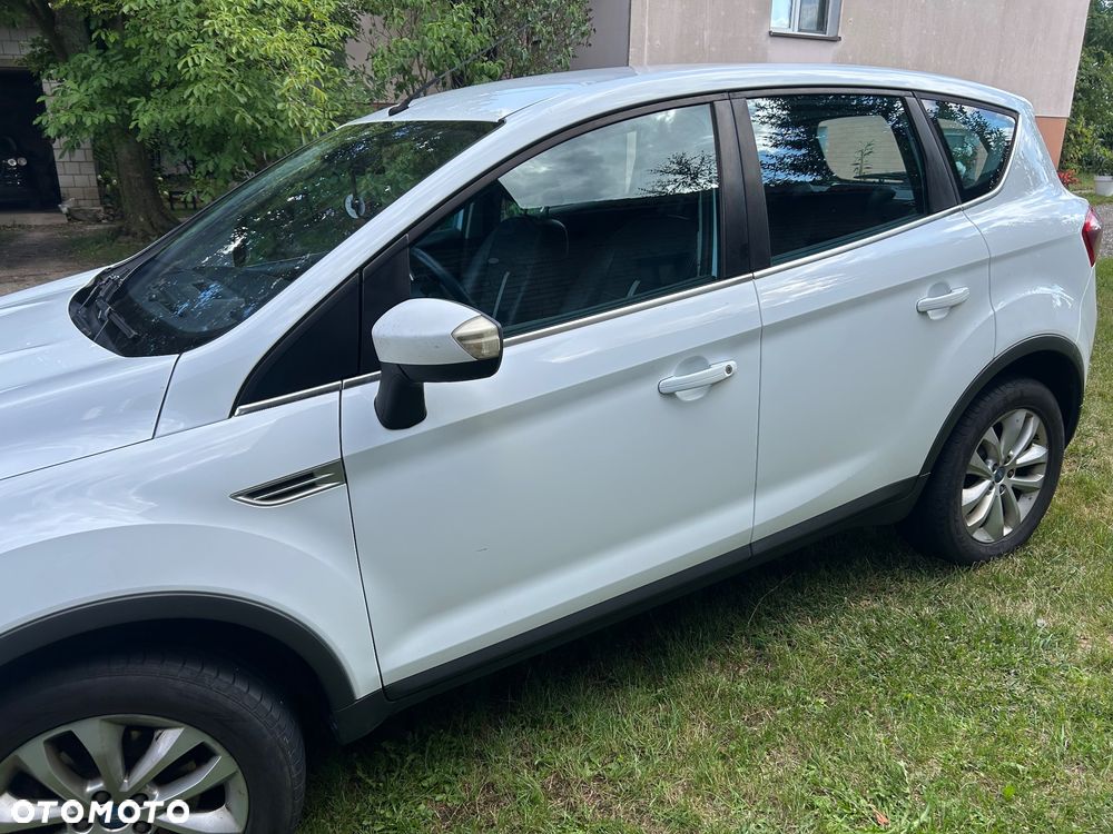 Ford Kuga 2.0 TDCi Titanium - 4