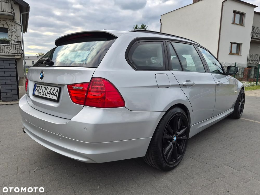BMW Seria 3 318d - 6