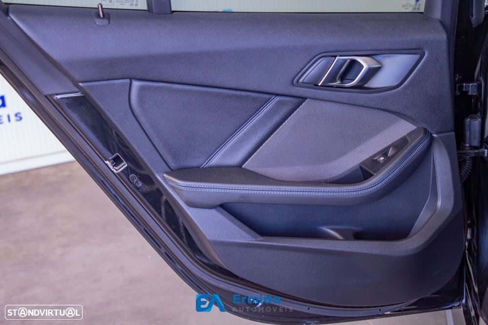 BMW 118 i Pack Desportivo M Auto - 49
