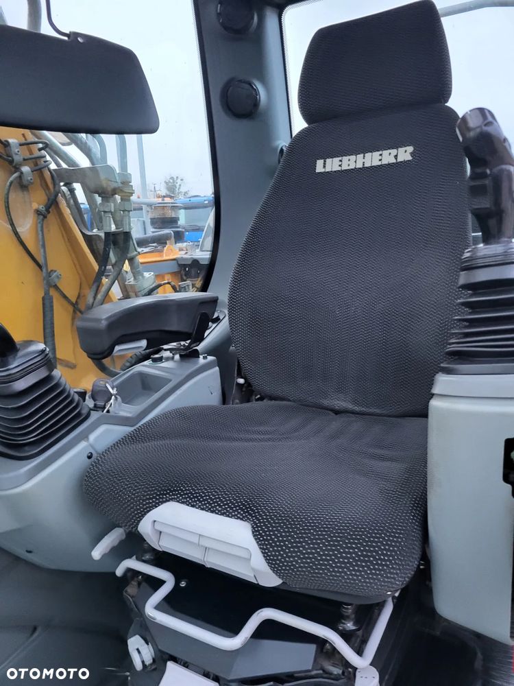 Liebherr R 922 LC z Niemiec - 17